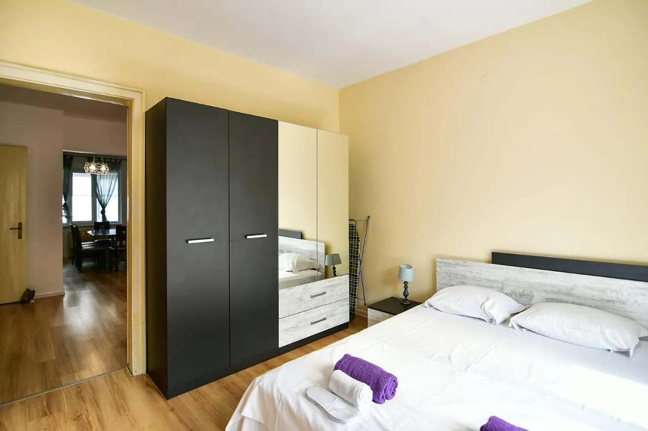 Budget 2Br Central Location Varna Apartment