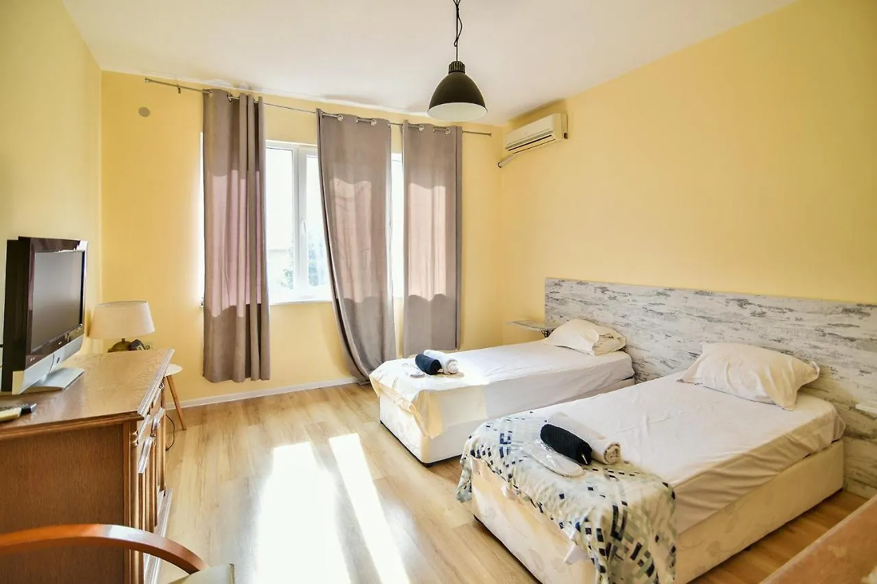 Budget 2Br Central Location Varna Apartment